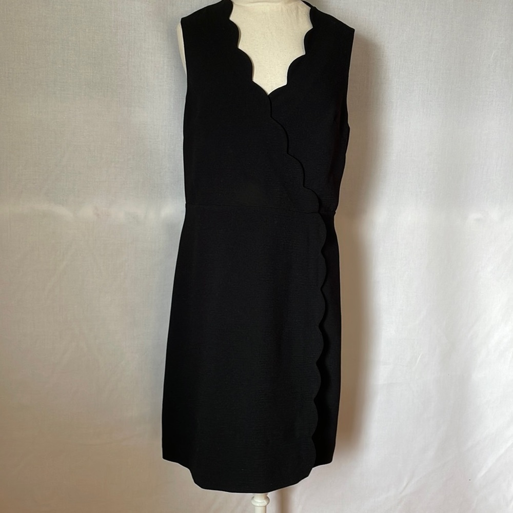 NWOT Ted Baker Black Scallop Edge Shift Dress